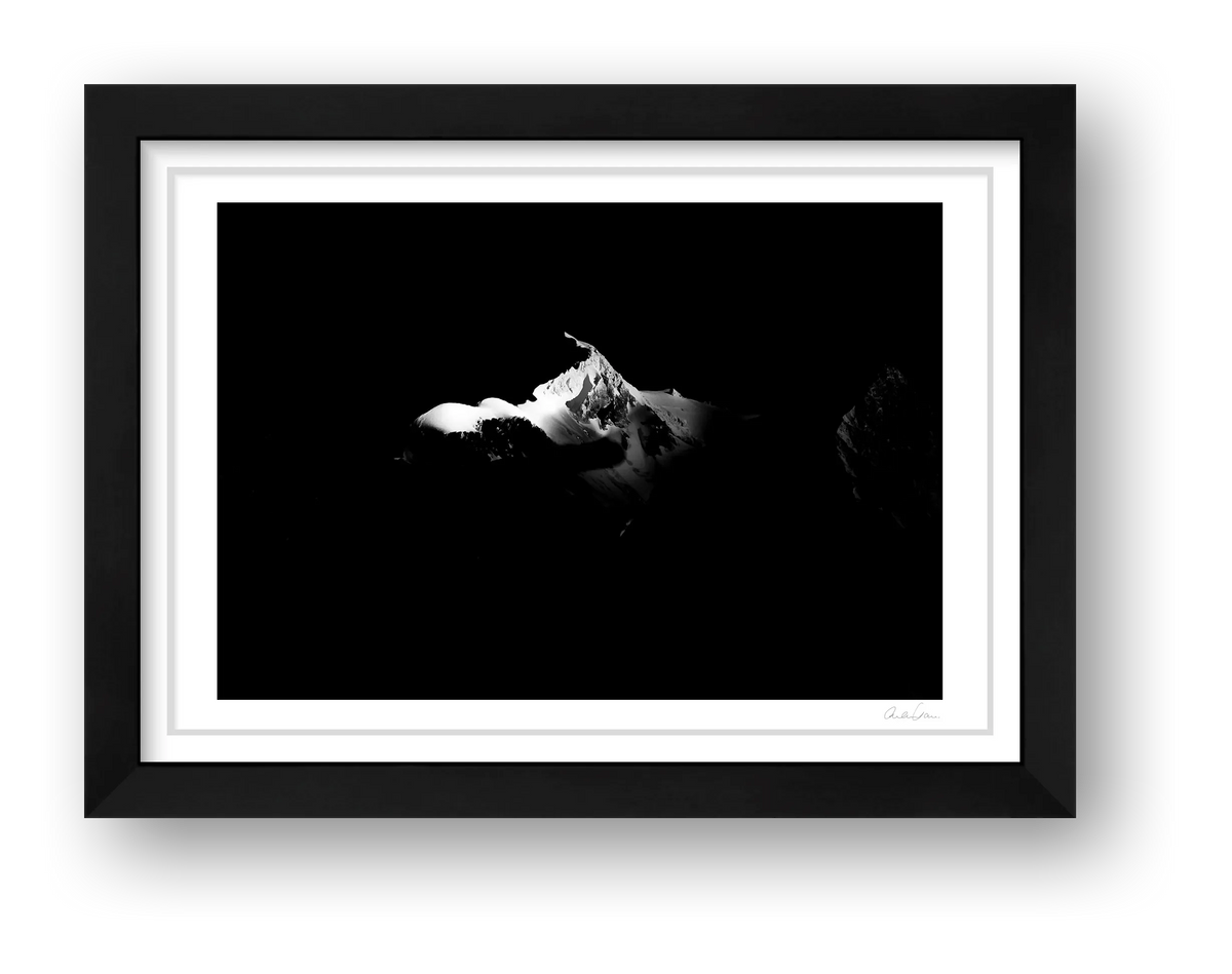 Mont Blanc Summit: 4810m — framed