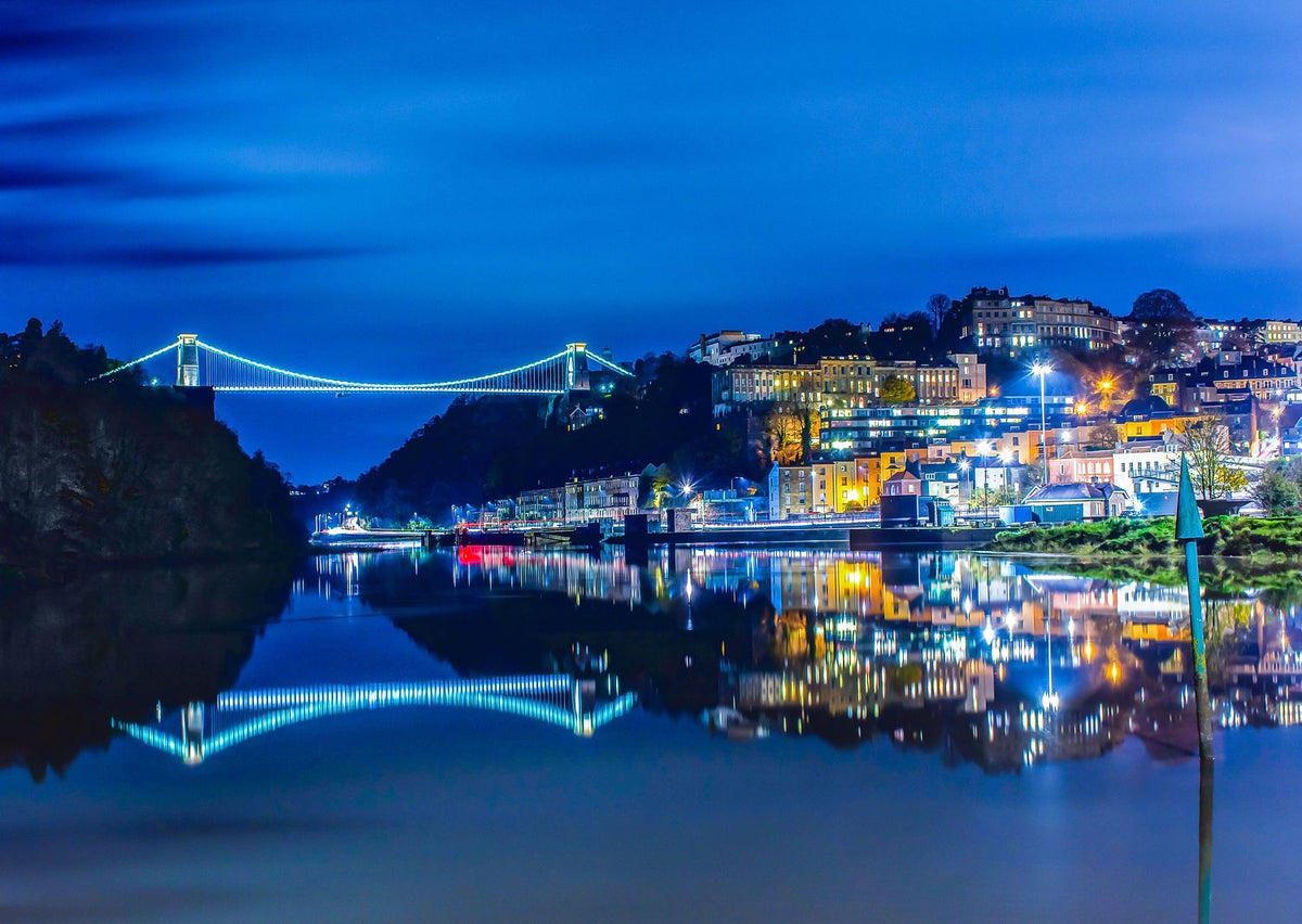 Bristol's Clifton Suspension Bridge and Clifton at night